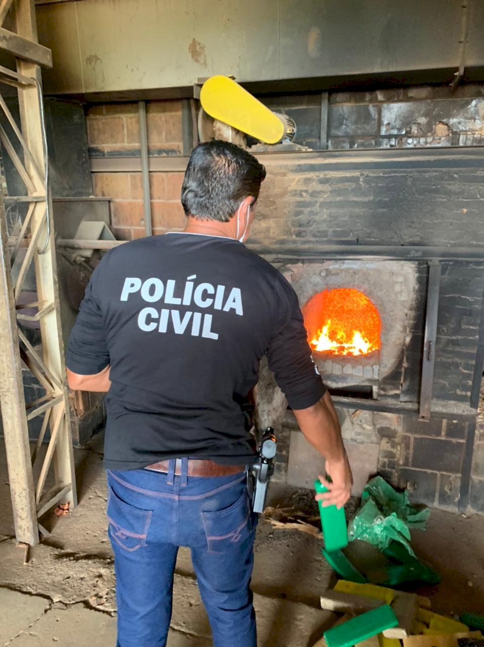Policia Civil de Batayporã faz incineração de drogas