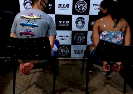 Polícia fecha ponto de distribuição de drogas e prende casal