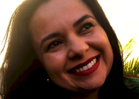 Ângela Albuquerque é uma de nossas homenageadas do site batanews