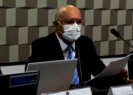 'Joguei R$ 300 milhões na lata do lixo', diz ministro sobre Enem