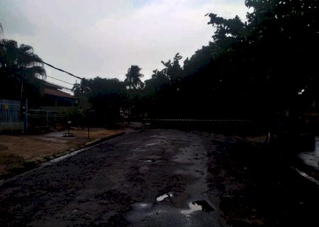 Ivinhema: Temporal deixa cidade sem energia e causa vários danos