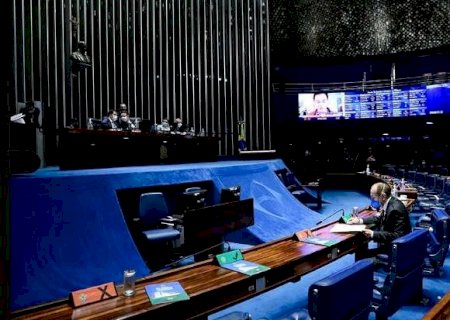 'Busca ativa' de alunos que deixaram escola na pandemia é aprovada no Senado