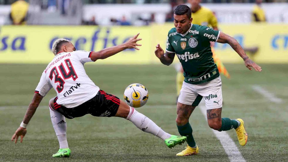 Fluminense x Flamengo: CBF divulga áudios do VAR sobre lances