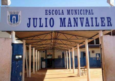 'Estado não pode mostrar fraqueza' com escolas paradas, diz secretário