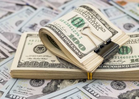 Câmbio para 2023 continua em R$ 5,10 e, para 2024, passa de R$ 5,16 para R$ 5,17, projeta Focus