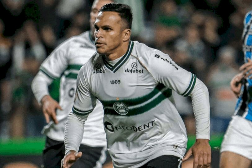 Coritiba x Botafogo ao vivo: onde assistir, horário e escalações