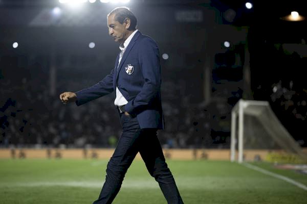 Rebaixado, time que já deu trabalho no Brasileirão só volta a