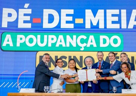 Veja como será pagamento da bolsa do Ensino Médio, de R$ 9.200 por aluno