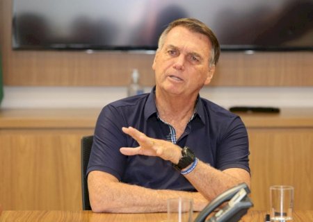 Quem vai decidir se vou ou não é Moraes, diz Bolsonaro sobre posse de Trump