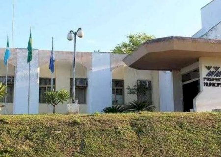 Justi&ccedil;a afasta ex-secret&aacute;ria de Lad&aacute;rio por ass&eacute;dio eleitoral