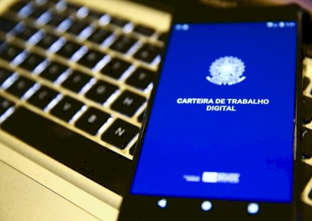 TST condena empresa a indenizar mulheres demitidas e substituídas por homens