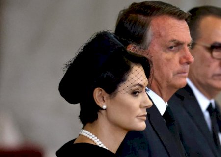 STJ admite recurso e manda ao STF ação contra revista por texto sobre Michelle e Jair Bolsonaro