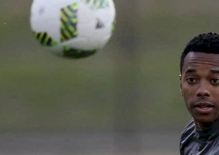 Defesa de Robinho recorre ao Supremo e pede que ex-jogador seja solto