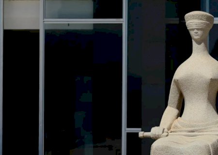 Dino critica supersalários no Judiciário e nega auxílio retroativo