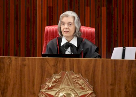 Cármen defende cuidado para que liberdade não vire 'exposição manipulada de ódio'