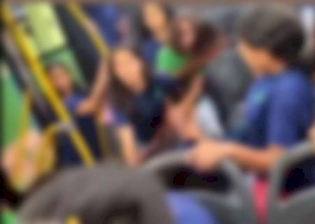 Campo Grande: Mãe de aluna autista espancada em ônibus pede indenização de R$ 30 mil ao Consórcio Guaicurus