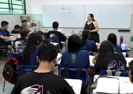 Mais de 180 mil estudantes voltam às aulas nesta segunda-feira nas escolas estaduais de MS