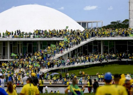 PF prende condenado pelo 8 de Janeiro que furtou réplica da Constituição