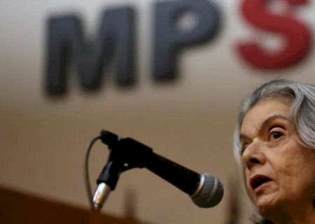 Brasil vive guerra contra as mulheres, diz ministra sobre violência