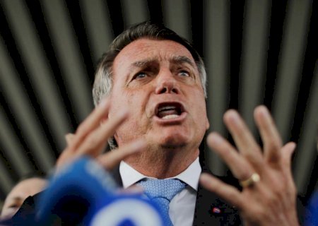 Moraes arquiva investigação contra Bolsonaro por fraude em cartões de vacina