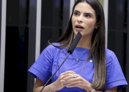 Nudez: Câmara aprova punir que divulga imagem feita por IA