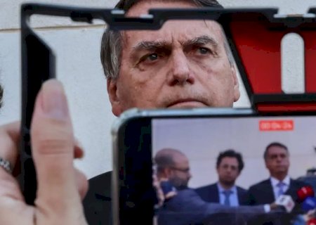 STF abre ação penal contra Bolsonaro e mais 7 réus por trama golpista