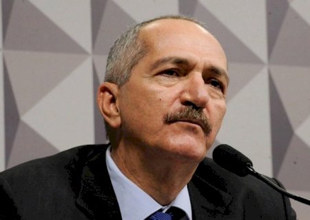 Moraes bate boca com ex-ministro e ameaça prendê-lo