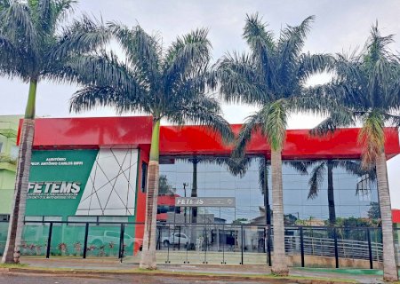 Professor vai à Justiça para suspender eleição de presidente da Fetems