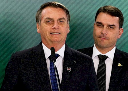 Flávio: Candidato de Bolsonaro em 2026 deve concender indulto a ele e garantir que STF não o derrube