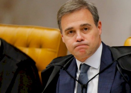 Mendonça diz que responsabilizar redes é tarefa do Congresso