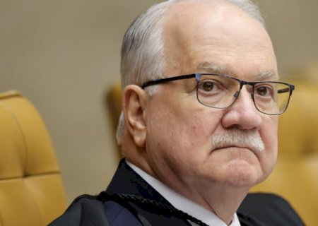 STF não pode “invadir a seara do legislador', diz Fachin