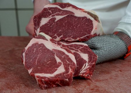 Exportações de carne bovina batem recorde em junho, mas tarifaço de Trump preocupa frigoríficos