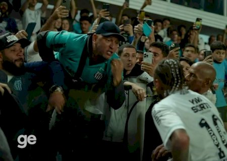 Neymar diz que foi chamado de mercenário por torcedor e desabafa: 'Difícil controlar'