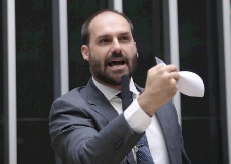 Eduardo usou a conta da esposa para 'escamotear' dinheiro, diz a PF