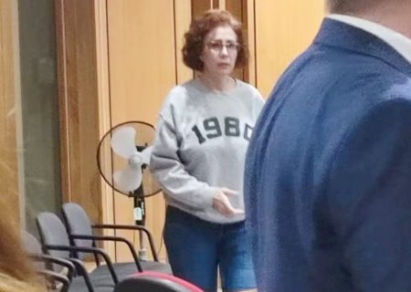 Juiz pede mais tempo para avaliar liberdade de Carla Zambelli durante processo de extradição