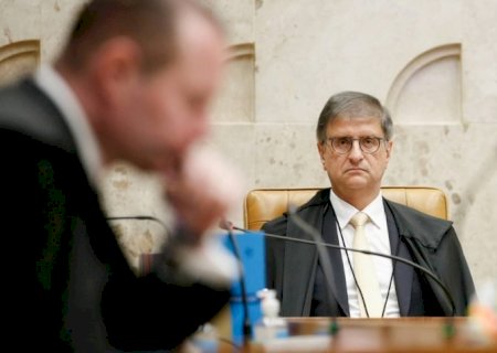 Indiciados, futuro de Bolsonaro e Eduardo agora depende da PGR