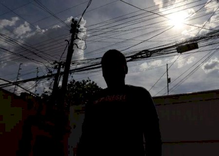 Filhos que cresceram vendo mães apanharem vivem traumas que Justiça não registra