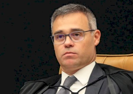 André Mendonça bloqueia R$ 389 milhões de sindicato ligado a irmão de Lula