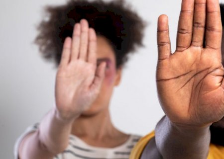 Processos por injúria racial dobram desde equiparação ao racismo