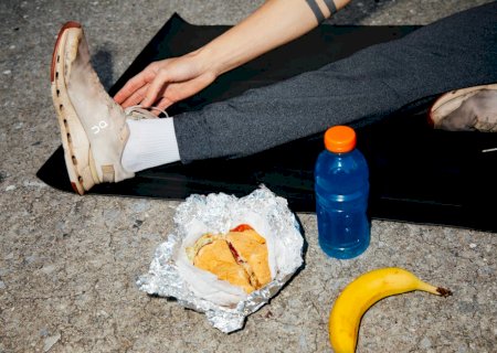 Entenda se você realmente precisa ingerir carboidratos durante o treino