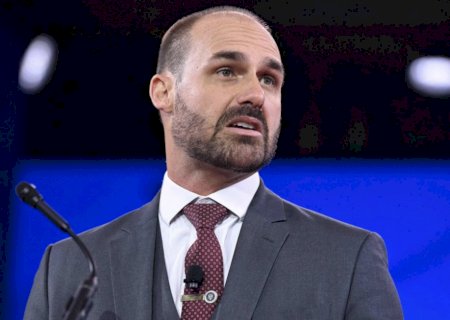 STF oficializa decisão que tornou Eduardo Bolsonaro réu por coação