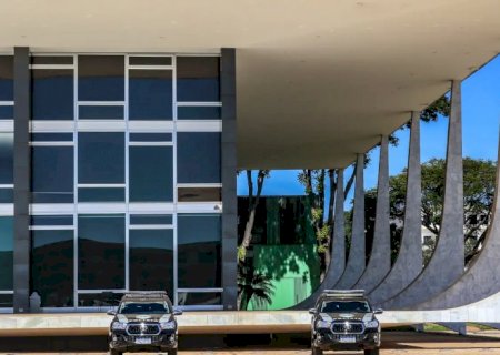 Moraes vota para tornar Eduardo Bolsonaro réu por tentar coagir STF