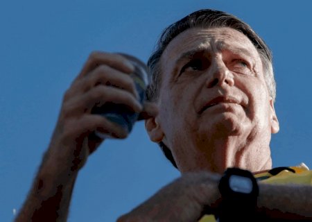 Bolsonaro é preso preventivamente em Brasília por ordem de Alexandre de Moraes