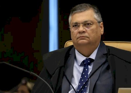 Dino manda divulgar CPF de quem ganha salário via emendas para saúde