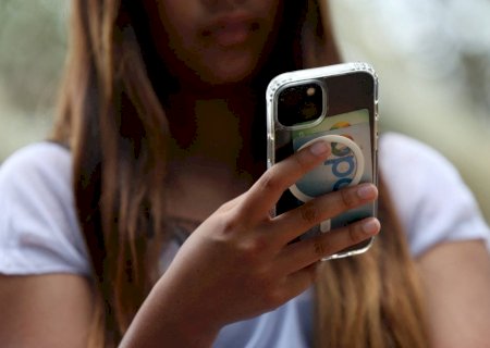 Por que a Austrália baniu redes sociais para menores de 16 anos