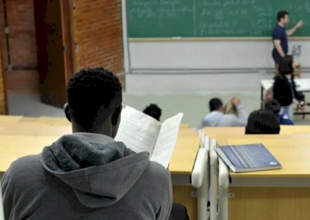 Violência e censura afetam nove em cada dez professores brasileiros