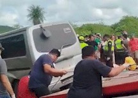 Sobe para 11 o número de mortos em acidente com van na Bioceânica