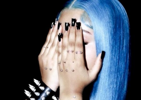 Piercing nos dedos, como os de North West, é extravagância estética que especialistas desaconselham