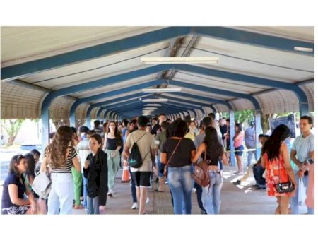 UEMS abre seleção para professor com salários de até R$ 10,2 mil
