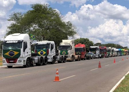 Paralização: Caminhoneiros e empresários organizam manifestação em Nova Andradina contra aumento de combustíveis e pedágios